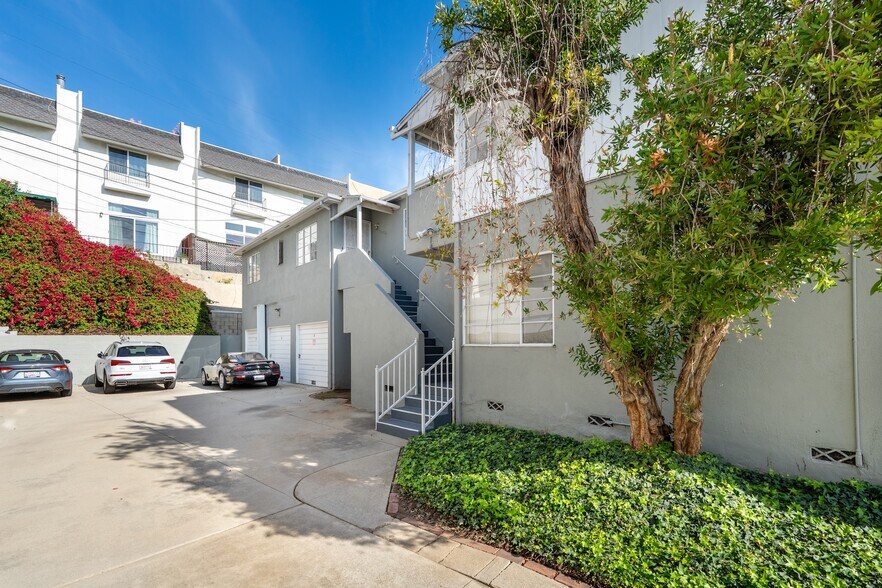 More Photos Of 1748 Malcolm Ave, Los Angeles Apartments For Sale