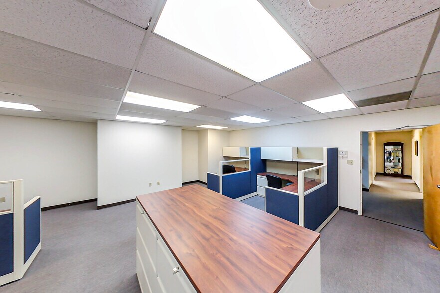 More Photos Of 257-259 W Main Ave, Gastonia Office For Lease