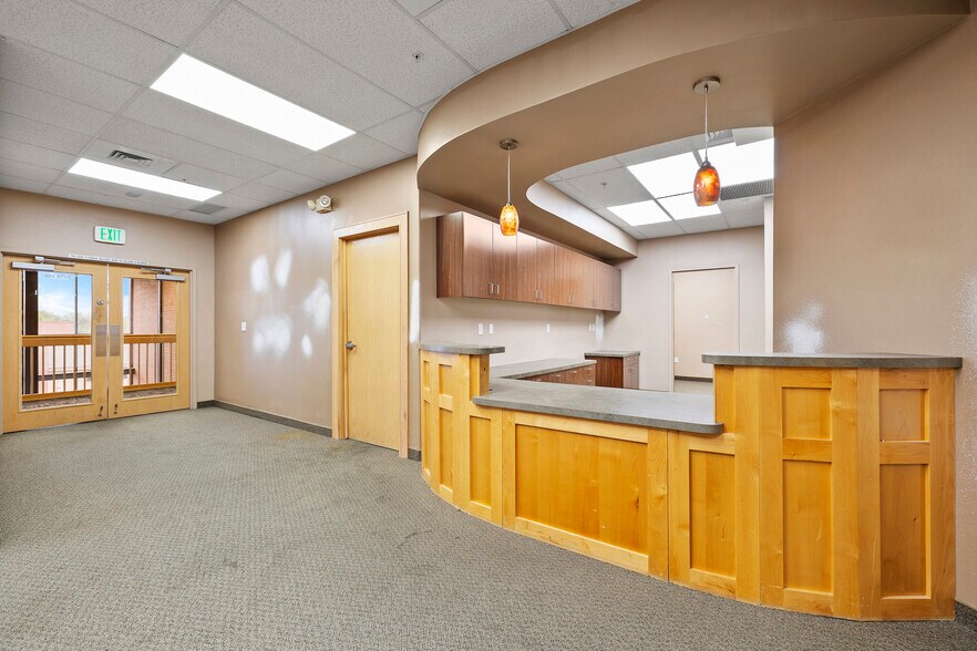 More Photos Of 3850 N Grant Ave, Loveland Medical For Lease