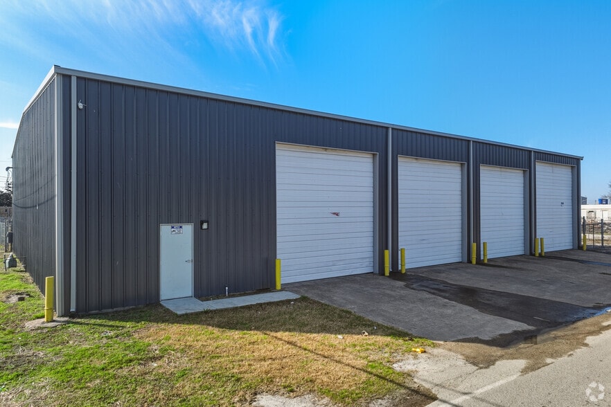 More Photos Of 1222 Frankie St, Houston Warehouse For Sale