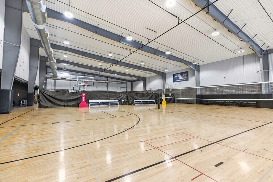 More Photos Of 19711 Stuebner Airline Rd, Spring Medical For Sale