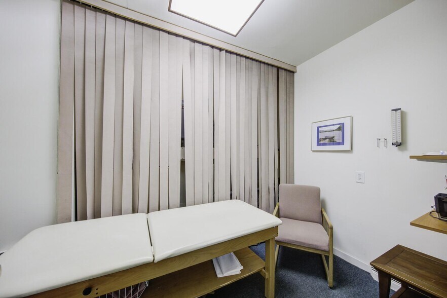 More Photos Of 39 E Chestnut Hill Ave, Philadelphia Medical For Sale