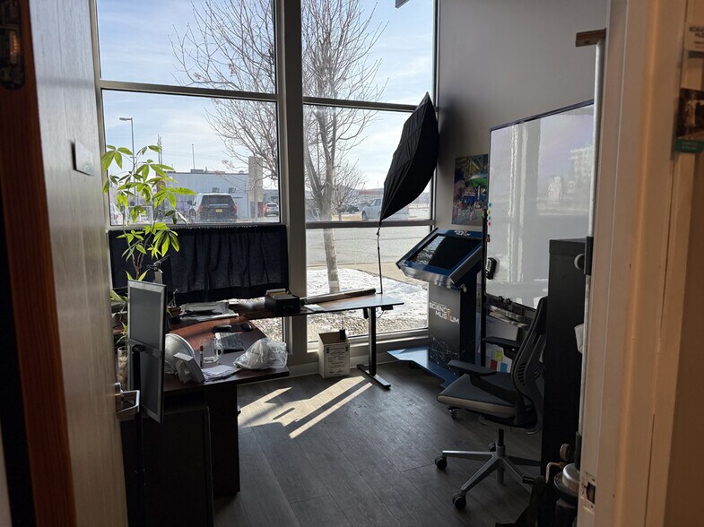 More Photos Of 4650 26th Ave, Fargo Storefront Retail Office For Lease