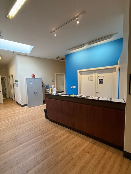 More Photos Of 10315 19th Ave SE, Everett Medical For Sale