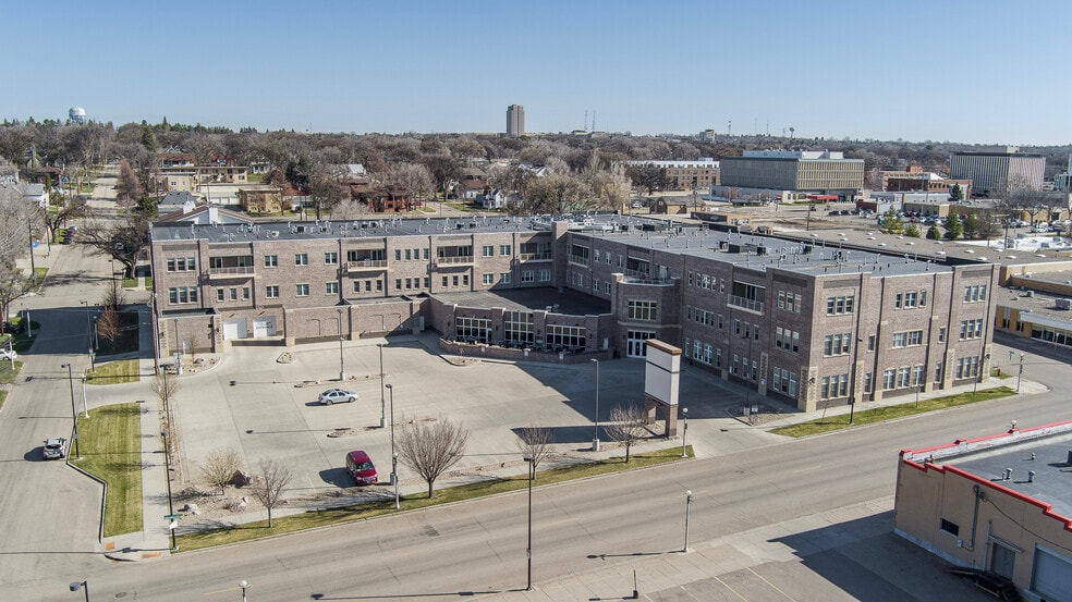 More Photos Of 100 W Broadway Ave, Bismarck Medical For Lease