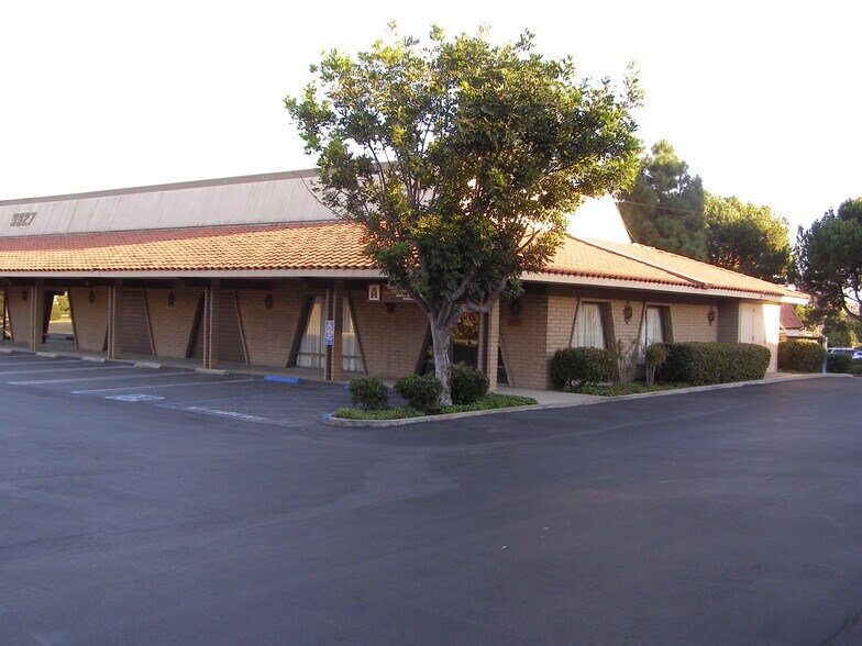 More Photos Of 3927 Waring Rd, Oceanside Medical For Lease