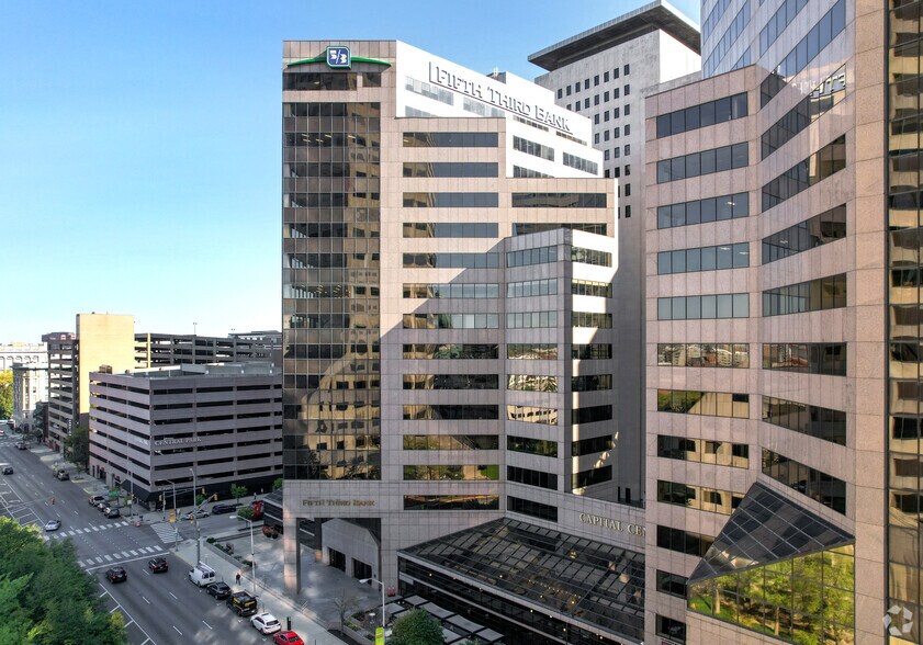 More Photos Of 251 N Illinois St, Indianapolis Office For Lease