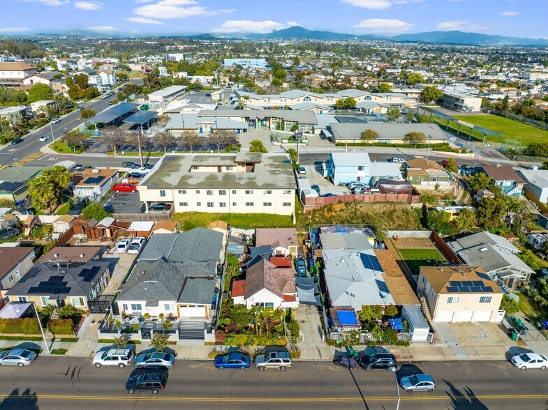 More Photos Of 411 28th St, San Diego Multifamily For Sale