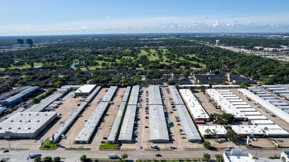 More Photos Of 9805 Harwin Dr, Houston Warehouse For Lease