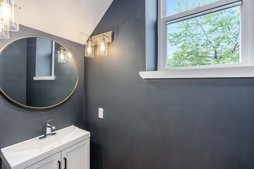 More Photos Of 151 York St, Pottstown Apartments For Sale