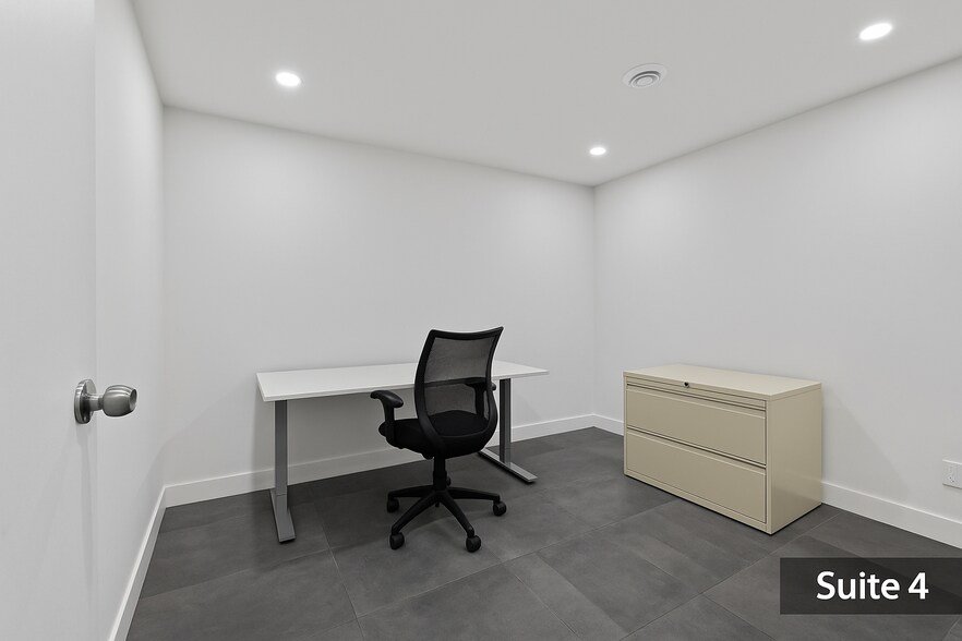 More Photos Of 10410 Boul Gouin O, Roxboro Office For Sale