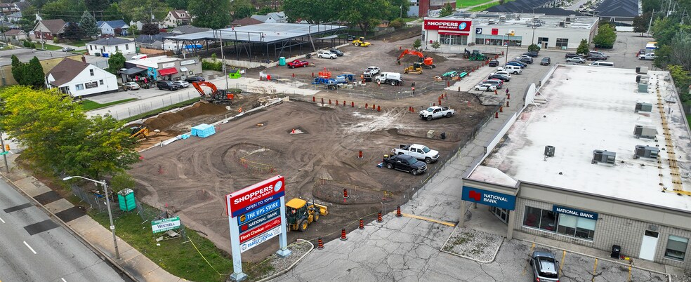 More Photos Of 5050 Tecumseh Rd E, Windsor General Retail For Lease