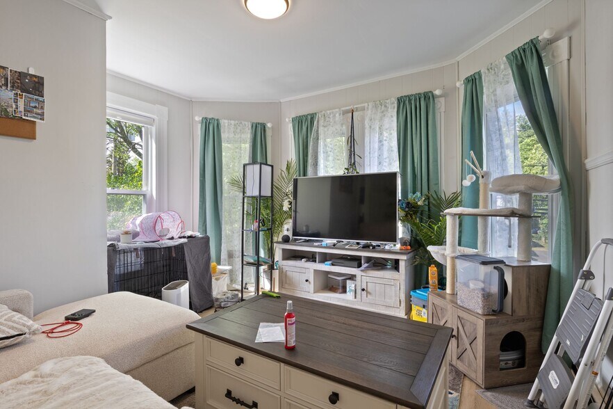 More Photos Of 81 Main St, Raymond Apartments For Sale