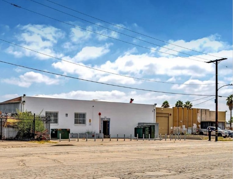 Primary Photo Of 11010-11020 Santa Fe Ave, Lynwood Warehouse For Lease