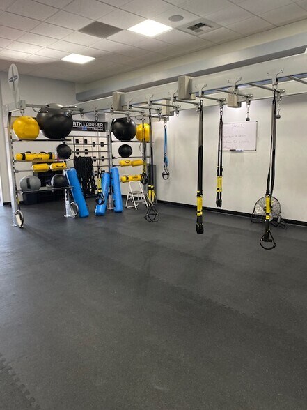 More Photos Of 607 SE Everett Mall Way, Everett Unknown For Lease