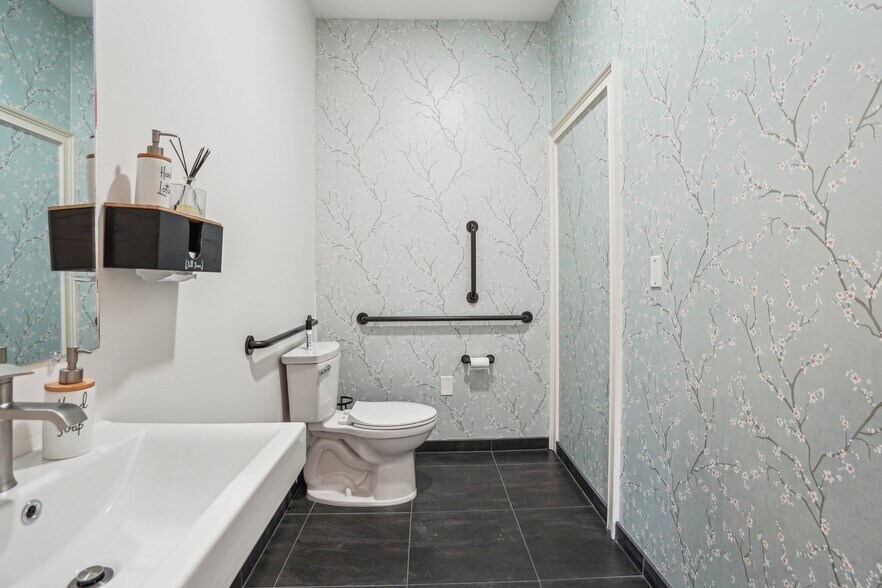 More Photos Of 139 Prospect St, Ridgewood Medical For Sale