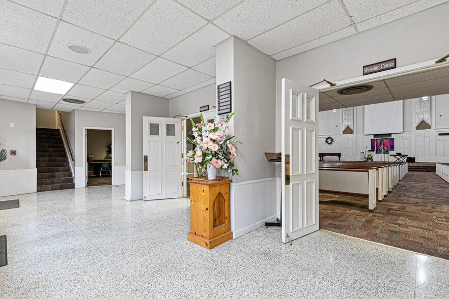 More Photos Of 2703 Wesley St, Greenville Religious Facility For Sale