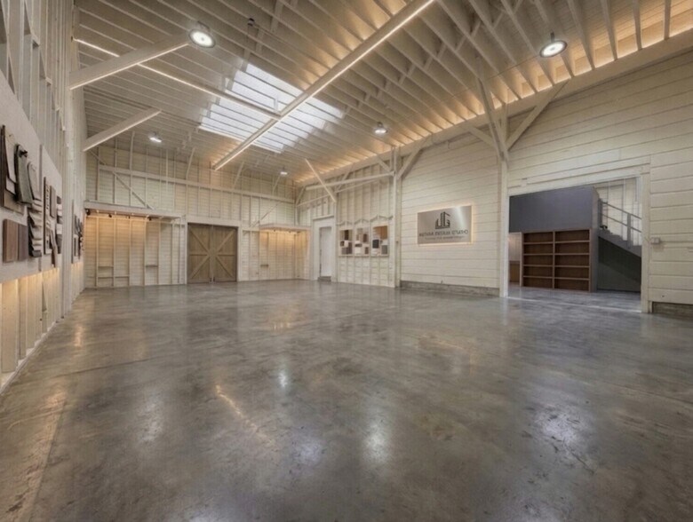 More Photos Of 1237 Folsom St, San Francisco Flex For Lease