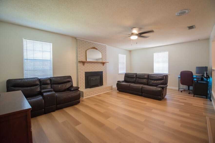More Photos Of 6120 New Jesup Hwy, Brunswick Apartments For Sale