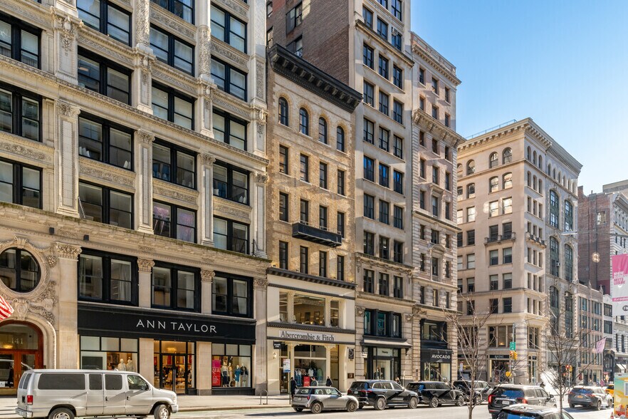 More Photos Of 139 Fifth Ave, New York Loft Creative Space For Lease