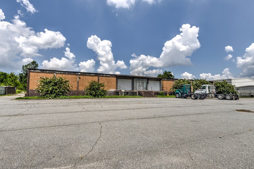 More Photos Of 1219 New Savannah Rd, Augusta Distribution For Lease