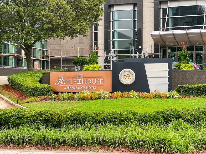 More Photos Of 11 N Water St, Mobile Coworking Space