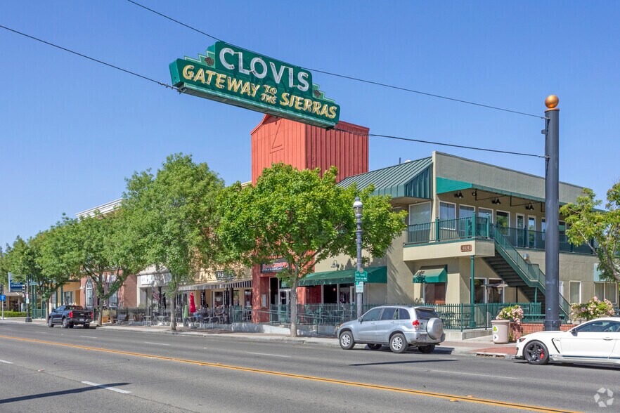 More Photos Of 401 Clovis Ave, Clovis Unknown For Lease