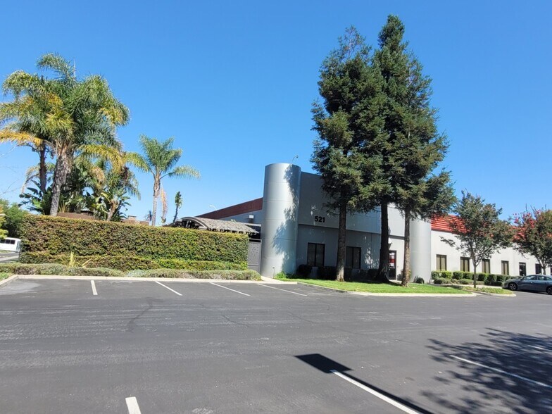 More Photos Of 521 Charcot Ave, San Jose Showroom For Sale