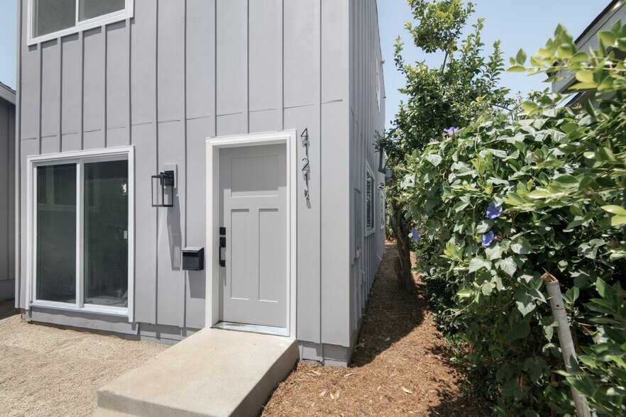 More Photos Of 4121 Monroe St, Los Angeles Apartments For Sale