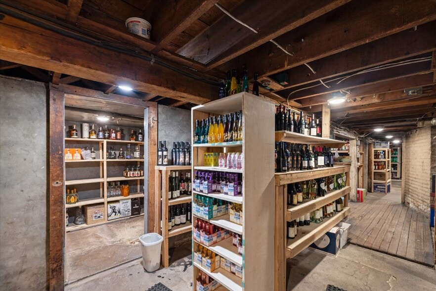 More Photos Of 401 E Sheridan St, Ely Convenience Store For Sale