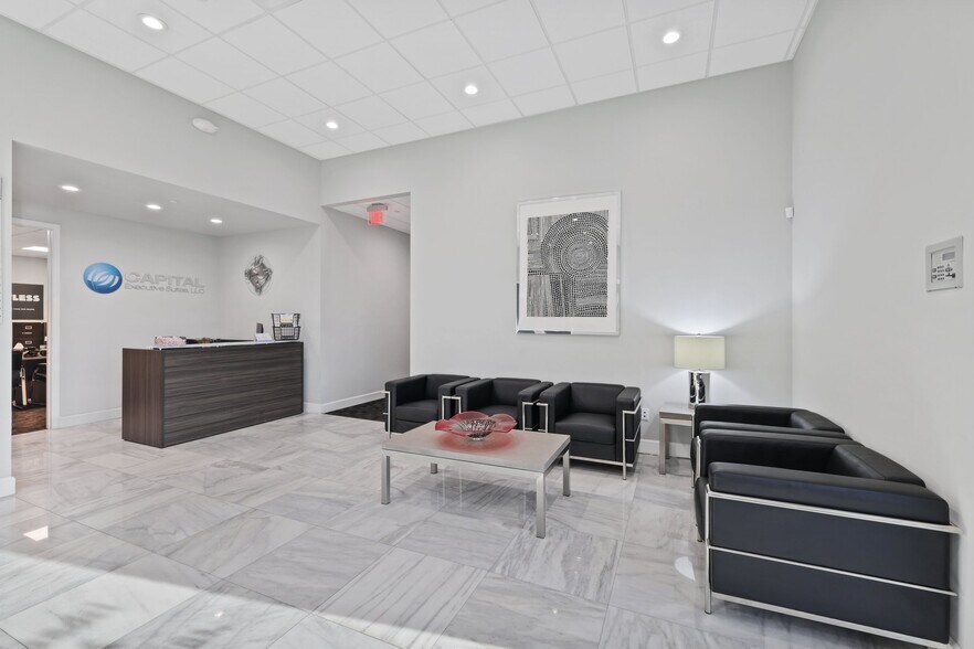 More Photos Of 10055 Yamato Rd, Boca Raton Medical For Sale