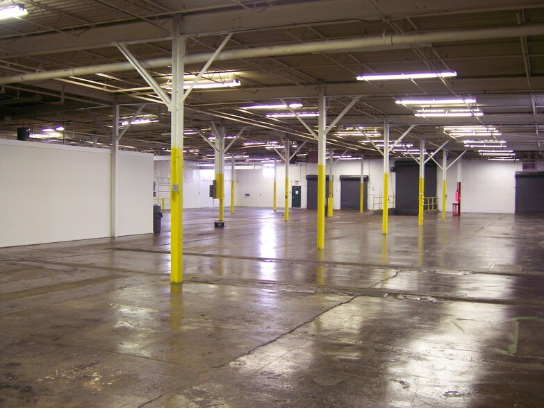 More Photos Of 12640-12680 Burt Rd, Detroit Manufacturing For Lease
