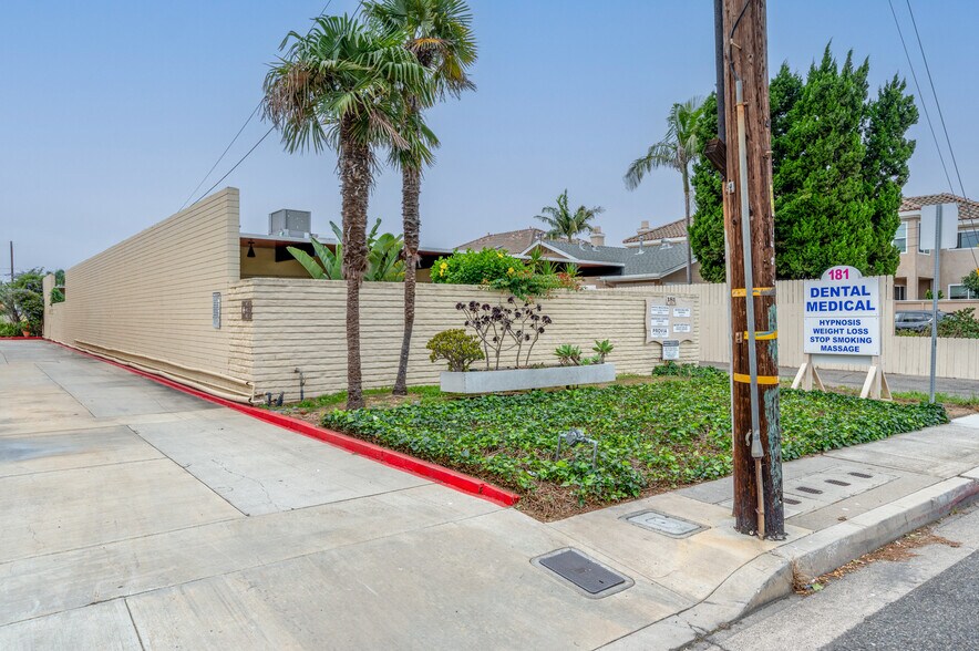More Photos Of 181 E 18th St, Costa Mesa Medical For Lease
