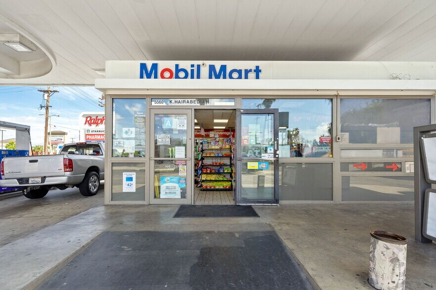 More Photos Of 5560 Van Nuys Blvd, Sherman Oaks Service Station For Sale