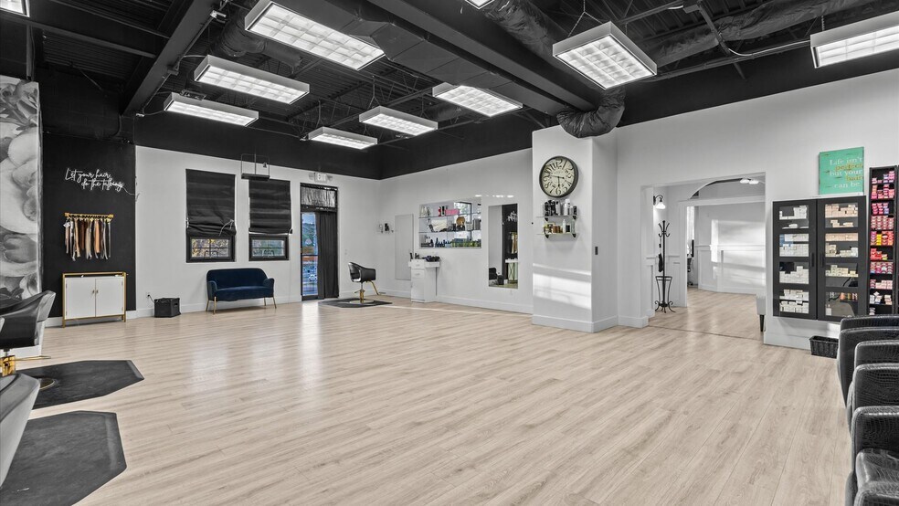 More Photos Of 450 West Ave, Rifle Office For Sale