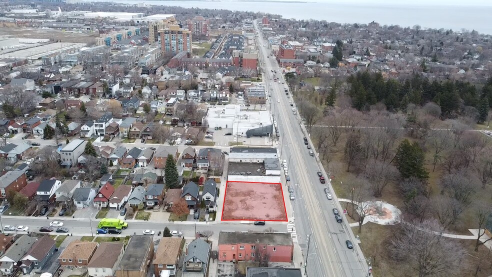 More Photos Of 3142 Lake Shore Blvd W, Toronto Land For Lease