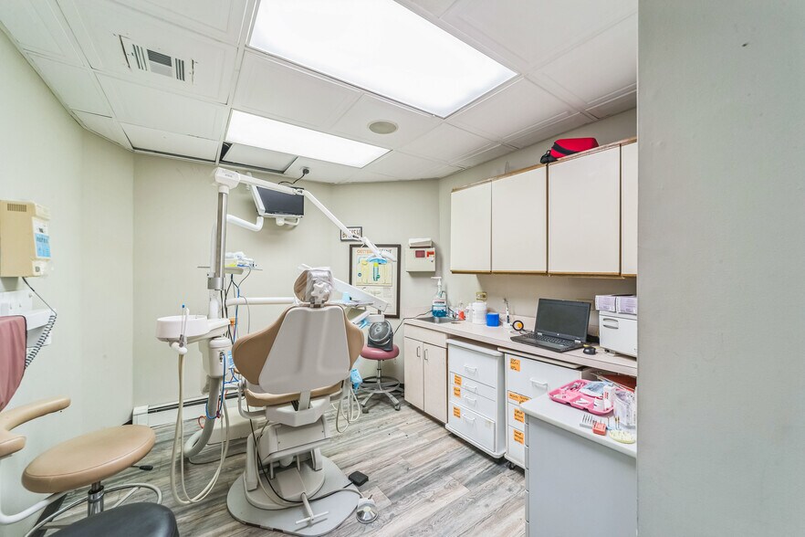 More Photos Of 326 Broad St, Red Bank Medical For Sale