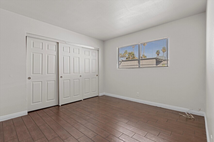 More Photos Of , Las Vegas Multifamily For Sale