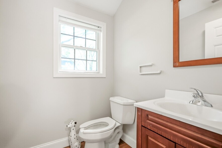 More Photos Of 75 Essex St, Andover Office For Sale