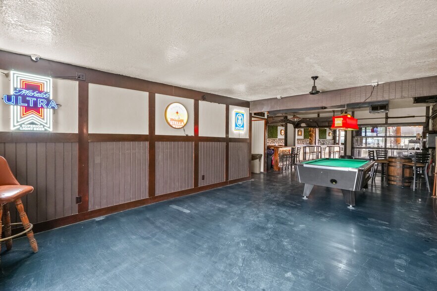 More Photos Of 5200 Doniphan Dr, El Paso Bar For Sale
