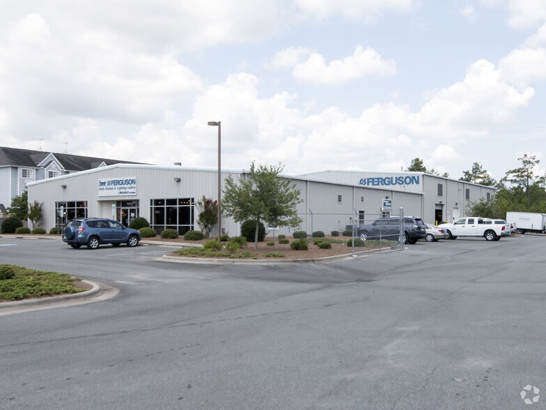 More Photos Of 4640 East Coast Ln, Shallotte Showroom For Lease