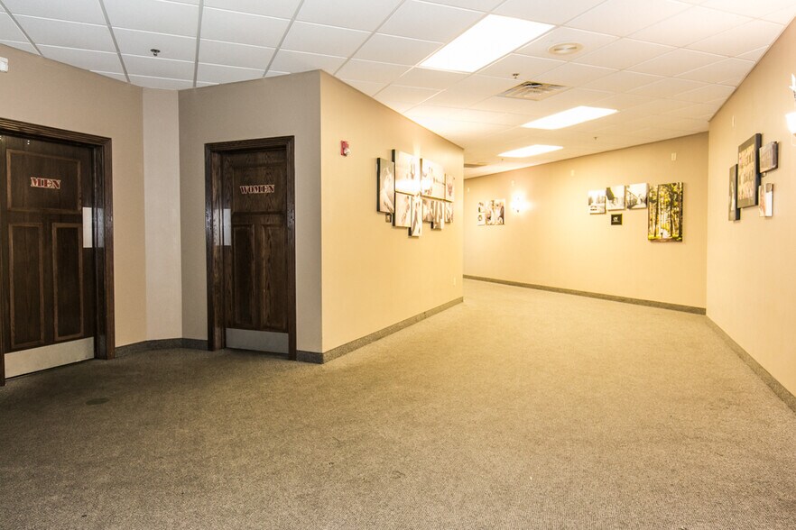 More Photos Of 1225 Timberlane Dr, Sauk Centre General Retail For Sale