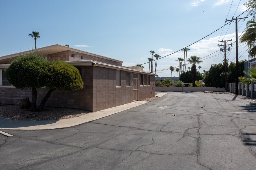 More Photos Of 605 S Riverside Dr, Palm Springs Religious Facility For Sale