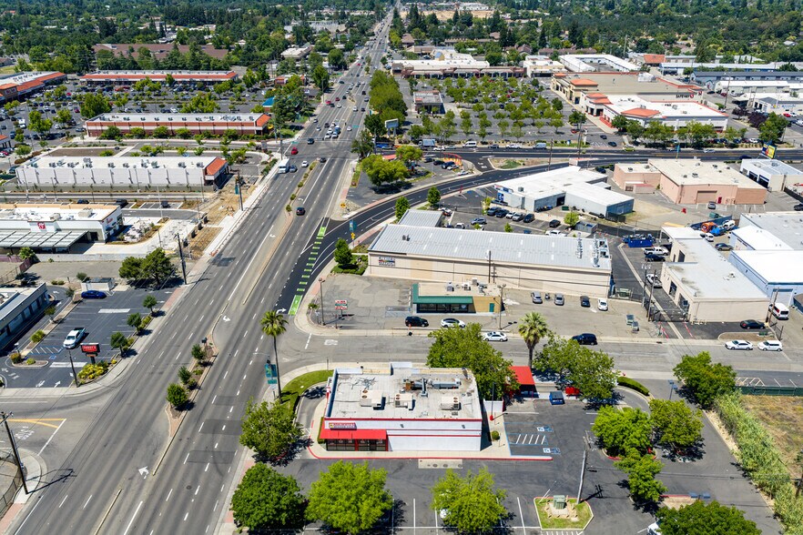 More Photos Of 7400 Fair Oaks Blvd, Carmichael General Retail For Sale