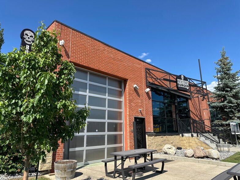 More Photos Of 10939 120th St NW, Edmonton General Retail For Lease