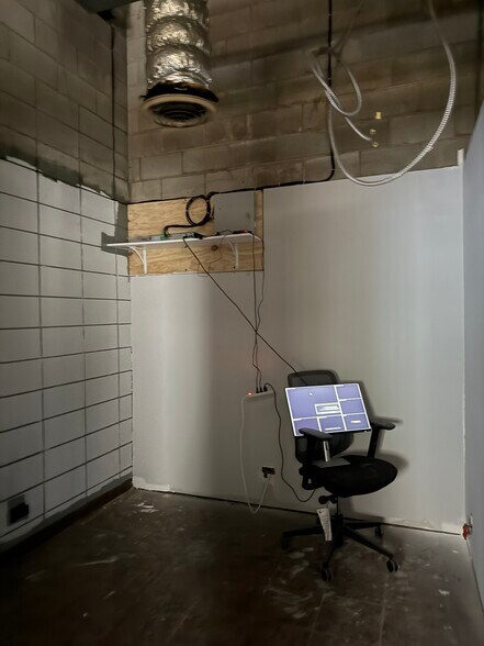 More Photos Of 691 Doctor Martin Luther King Junior Ave, Memphis Flex For Sale