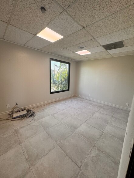 More Photos Of 116 N Vineyard Ave, Ontario Office For Lease