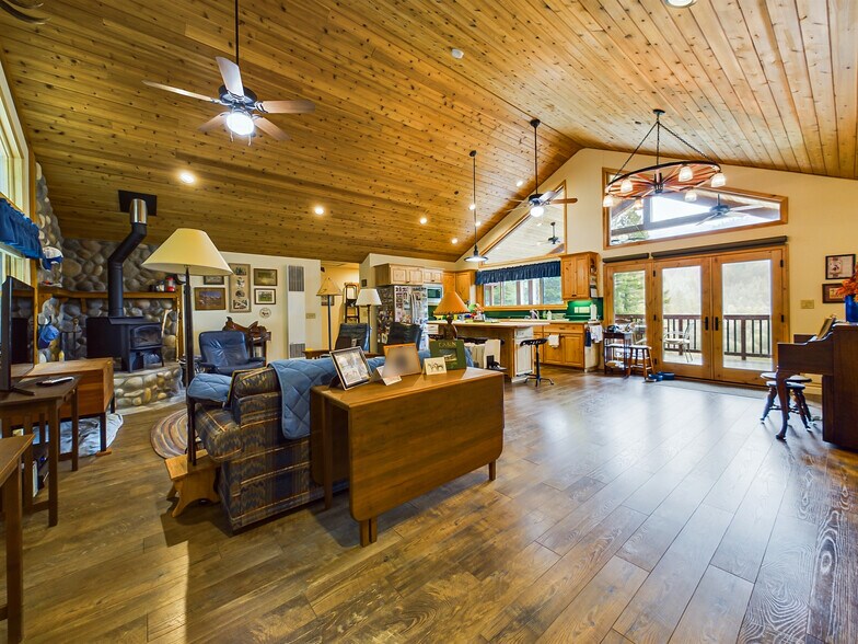 More Photos Of 10 Estabrook, Trinity Center Land For Sale