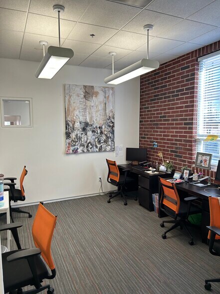 More Photos Of 1860 N Avenida Republica De Cuba, Tampa Office For Sale