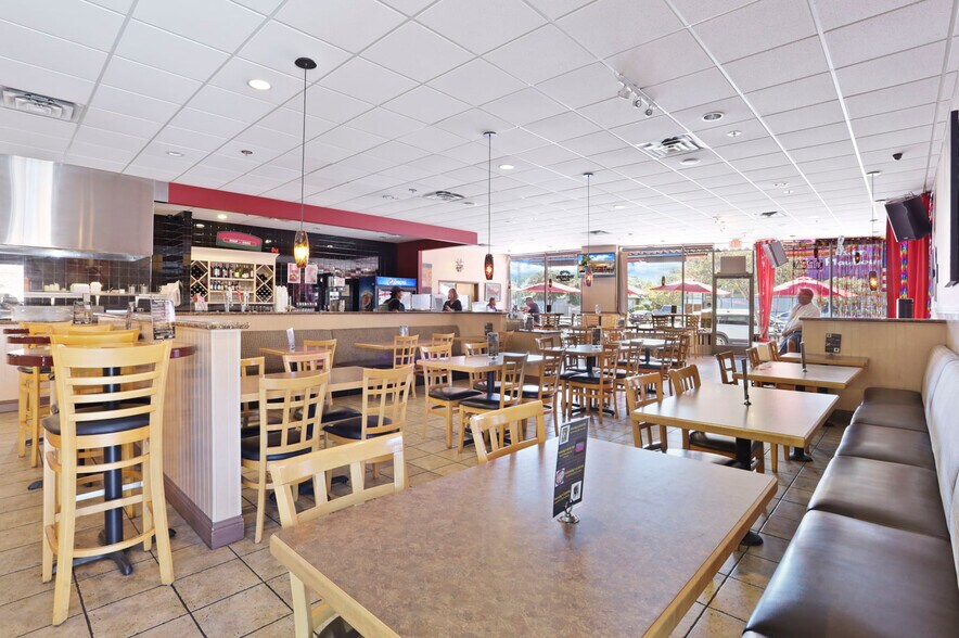 More Photos Of 1924-1926 Pacific Ave, Stockton Restaurant For Sale